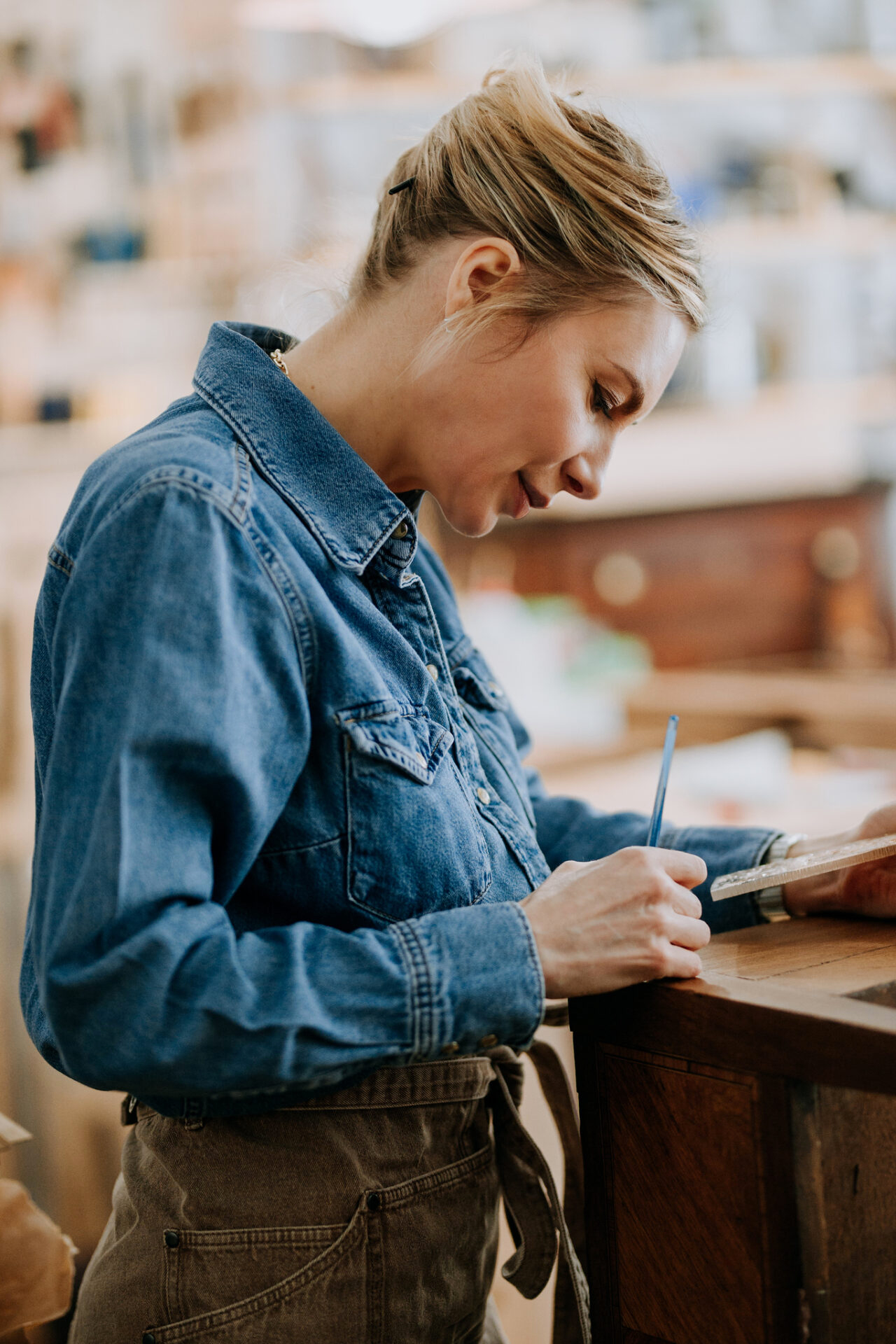 femme artisan mise en valeur de son metier